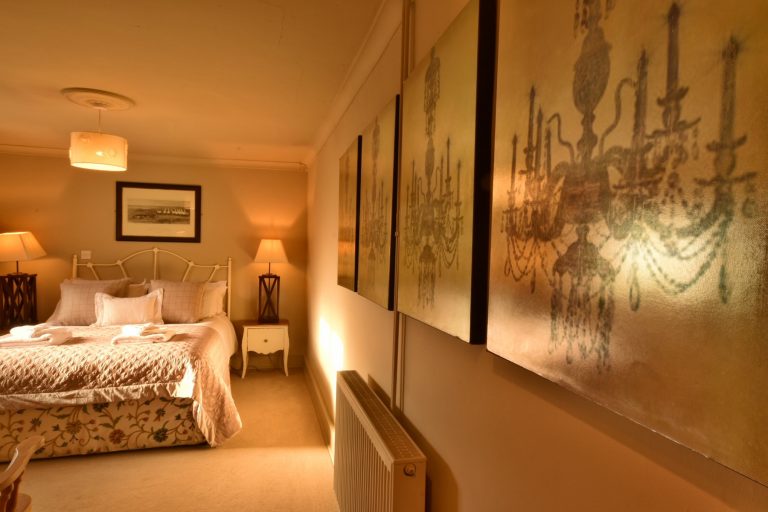 B&B Goodwood, Chichester - 4 Star Accommodation Available